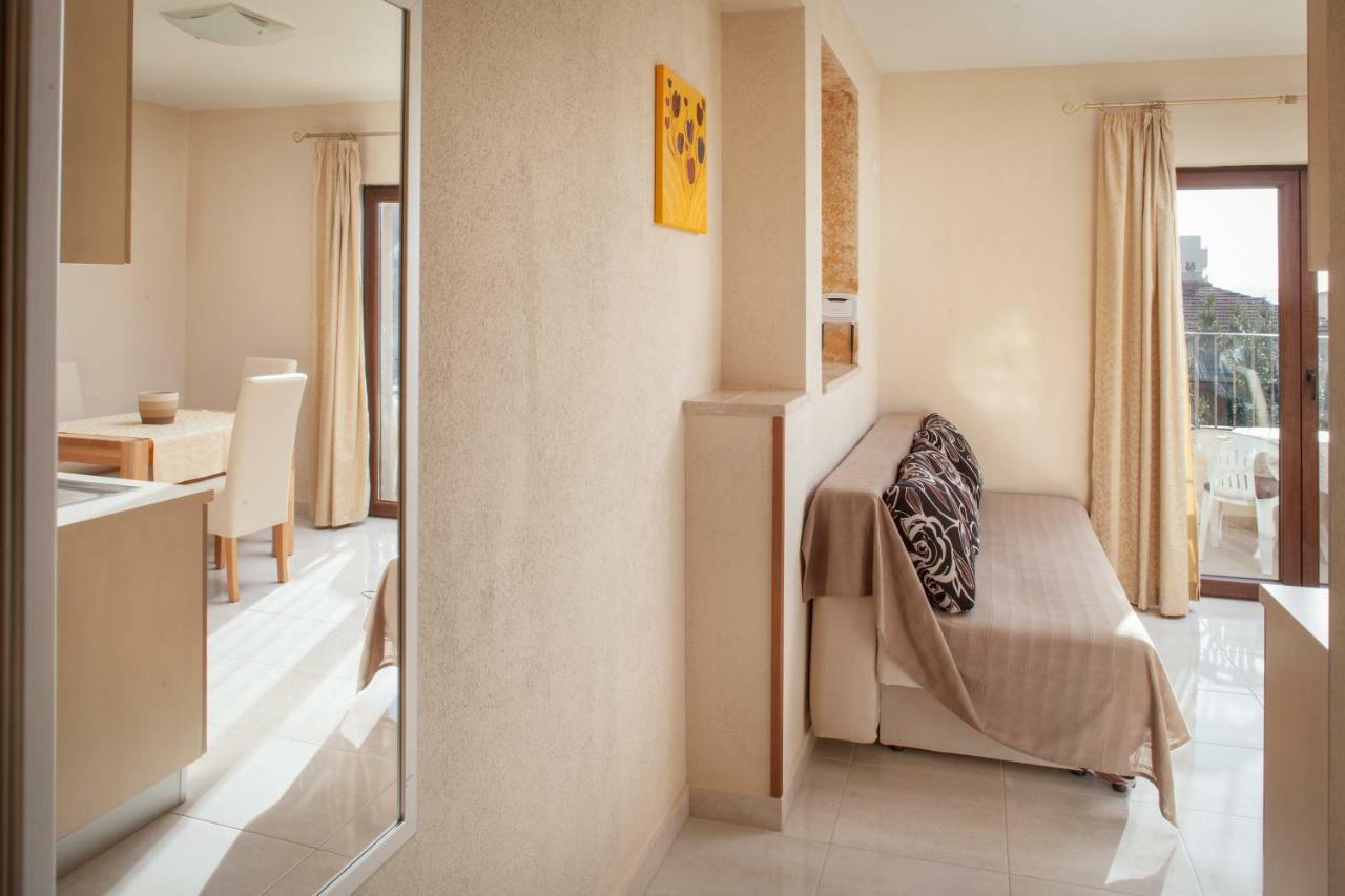 Apartments Kate Макарська Екстер'єр фото